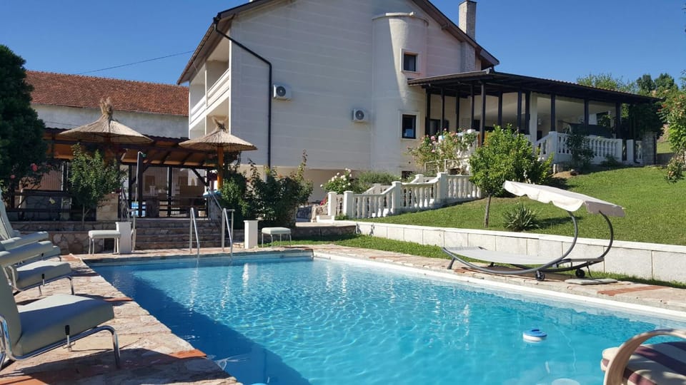 VILA PEKEČ Villa in Vojvodina