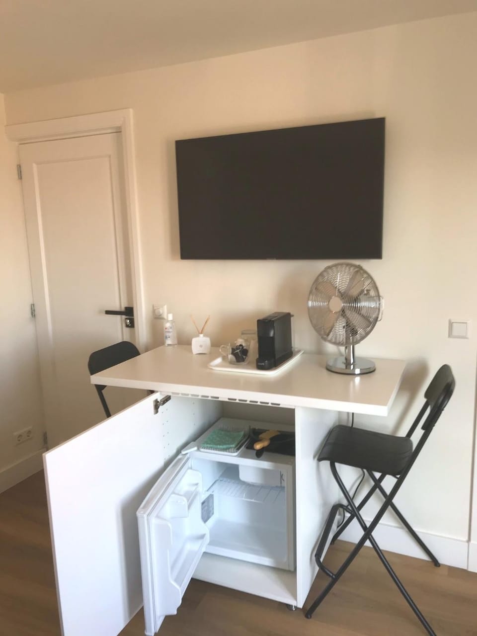 Long Beach Rooms Zandvoort with airco Vacation rental in Zandvoort