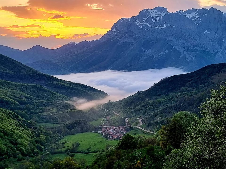 LA CASONA DE PALMIRA Bed and Breakfast in Asturias