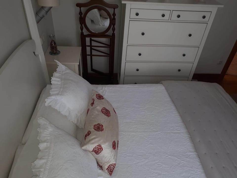 Habitación con baño individual Vacation rental in Bilbao