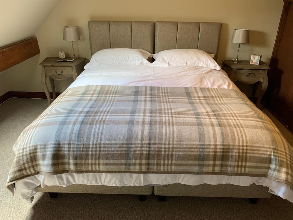 Barlow Country Club - Mill Farm Cottages House in North East Derbyshire District