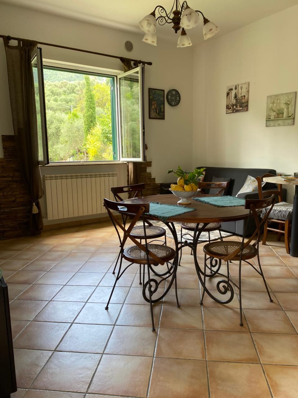 Seating area