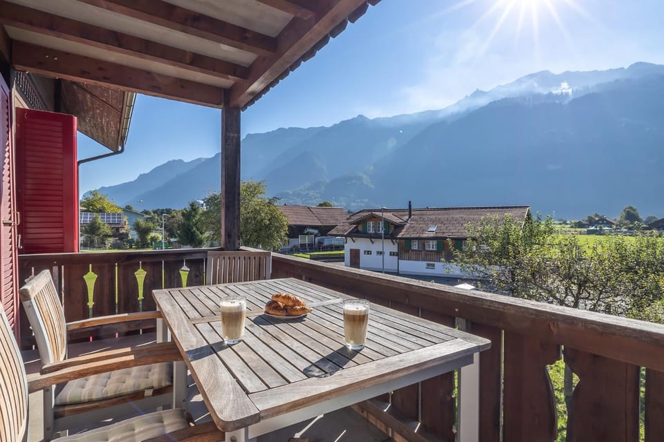 Balcony/Terrace, Mountain view