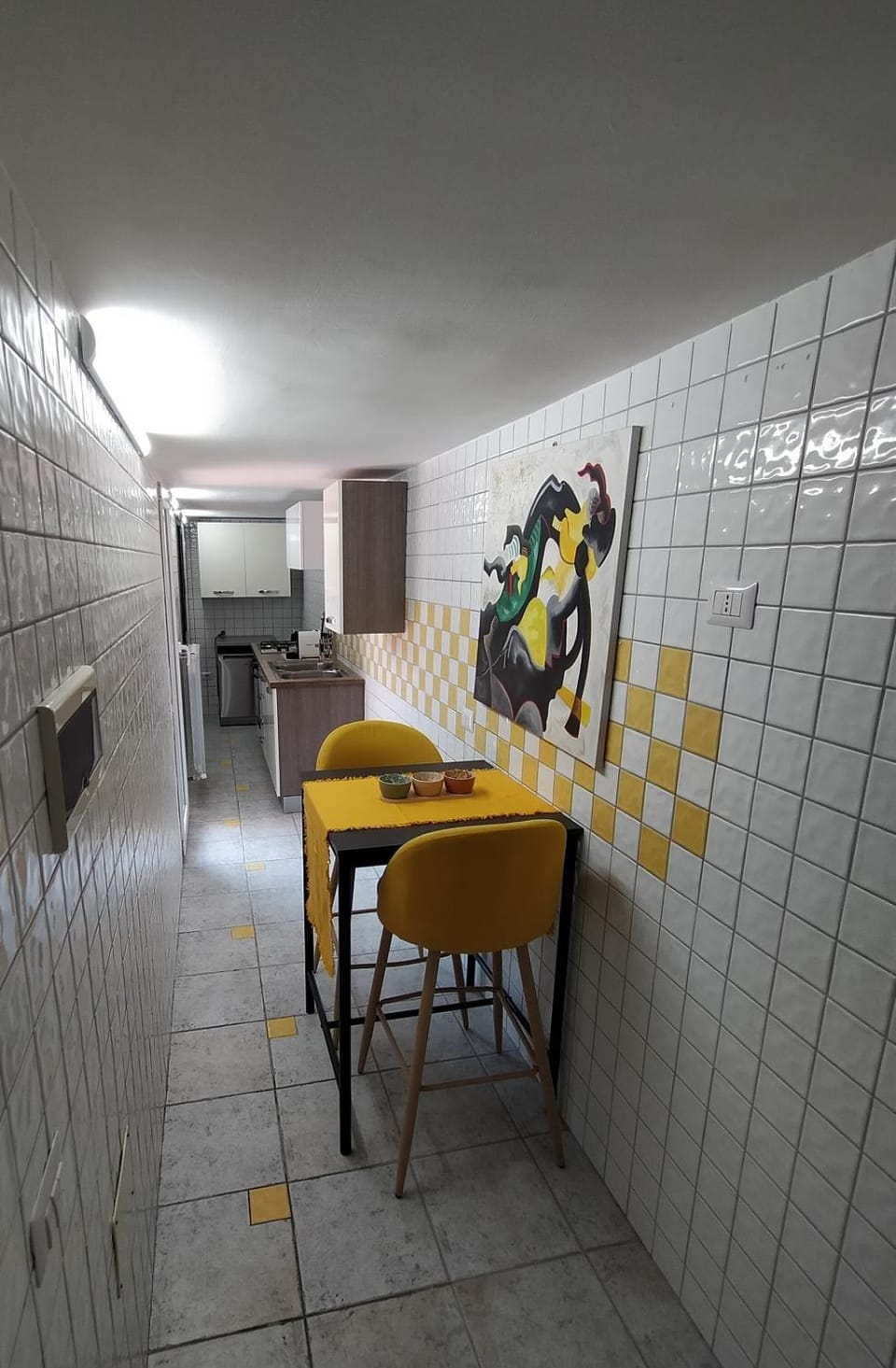Kitchen or kitchenette