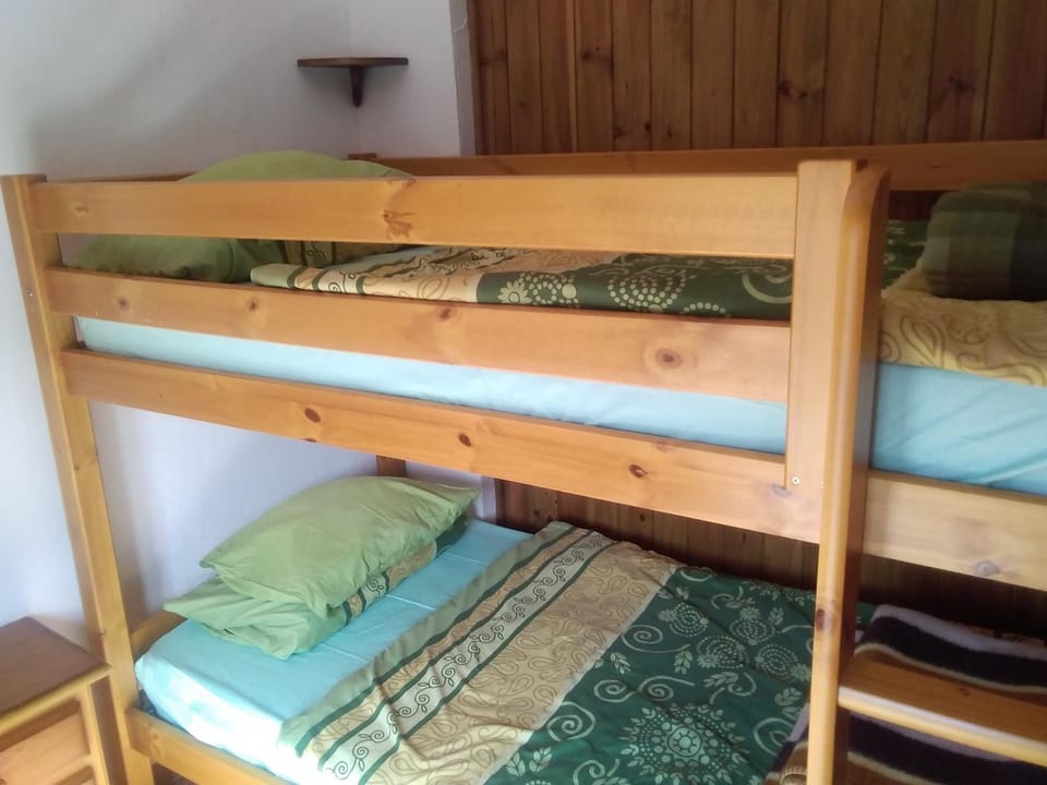 bunk bed