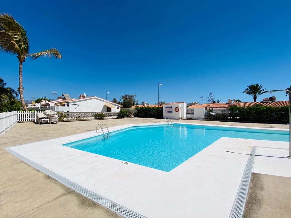 Day, Solarium, Swimming pool
