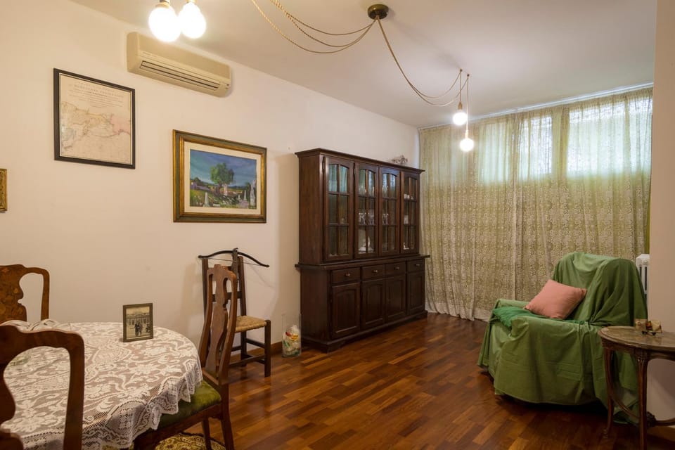 Living room, Lounge or bar