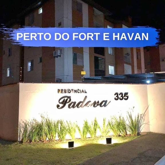 Apartamento TOP CLIMATIZADO em CRICIÚMA-SC - ótimo CUSTO-BENEFÍCIO - Cozinha completa - Cama Box - WiFI - Smart TV - Apps YouTube - NetFlix - Prime Vídeo - Garagem coberta - Portaria Digital 24h - Lugar sossegado e arborizado - Acomoda até 5 pessoas Apartment in State of Santa Catarina