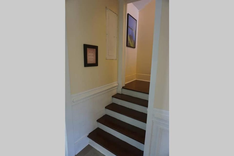 Renovated 1928 bungalow on a former asylum campus House in Milledgeville