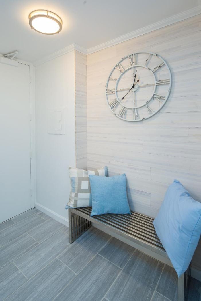 Waikiki Banyan Modern One Bedroom Free Parking Apartment hotel in Honolulu