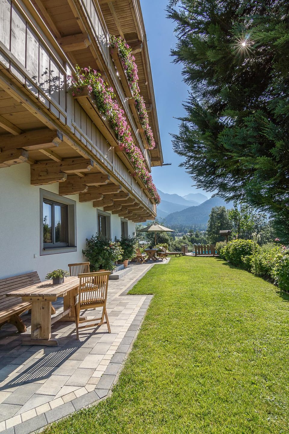 Patio, Garden