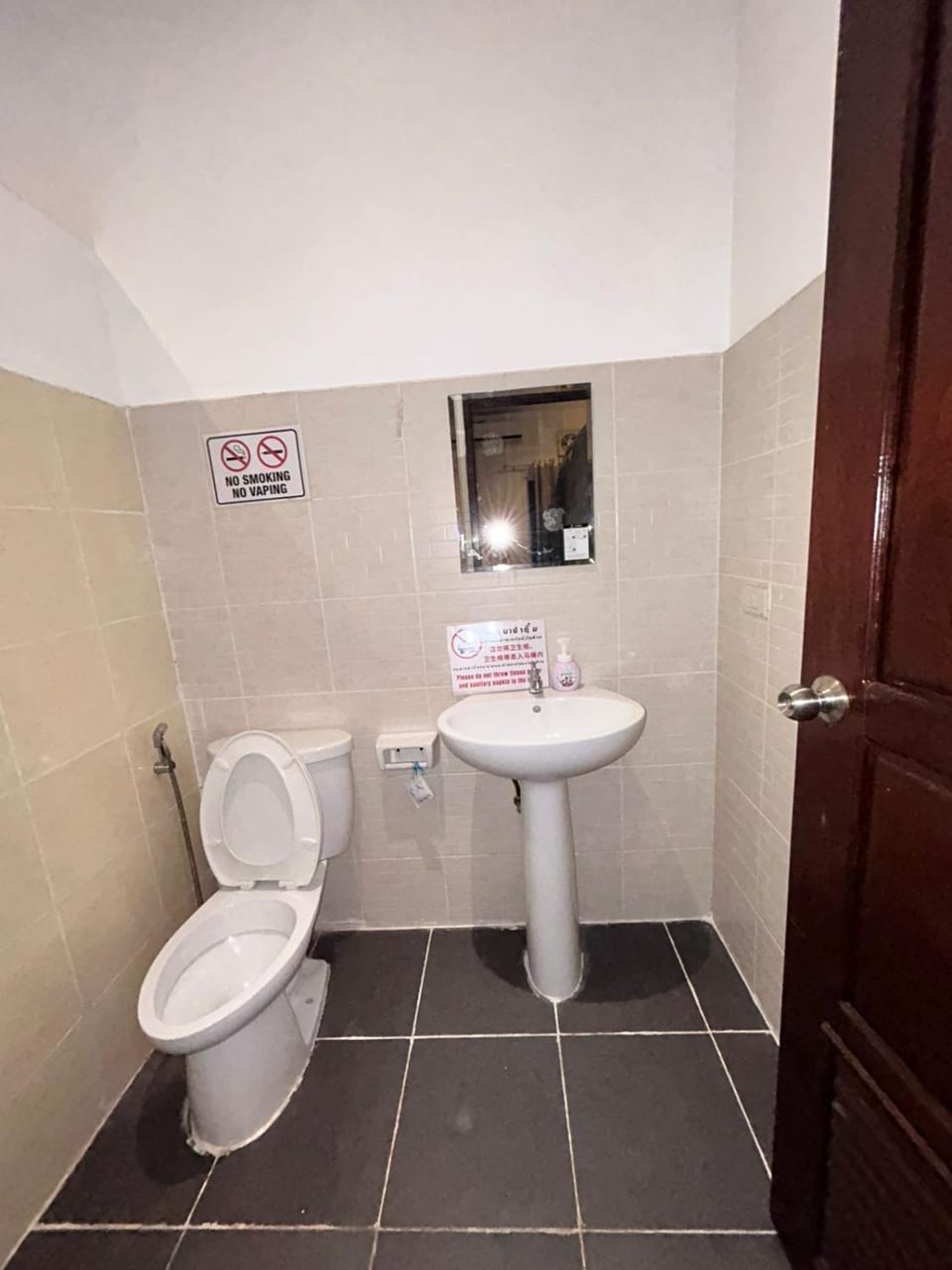 HideSeek Hostel Vientiane Thai embassy Hostel in Vientiane