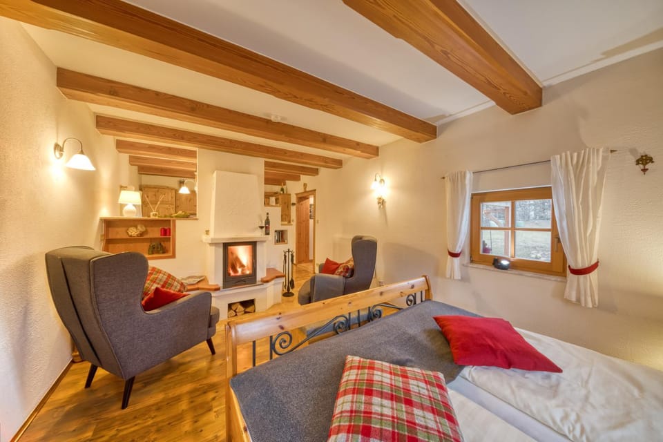 Bed, fireplace