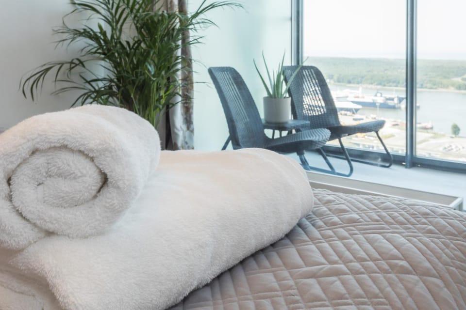 Bed, Beach, Bedroom