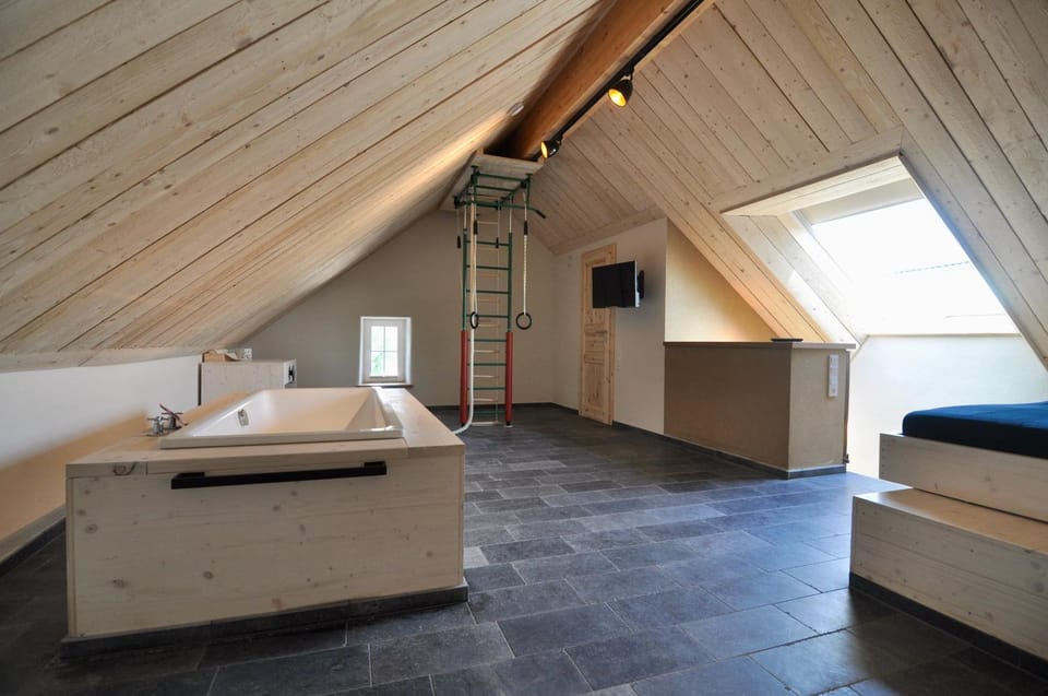 Fitness centre/facilities, Bedroom, Bath