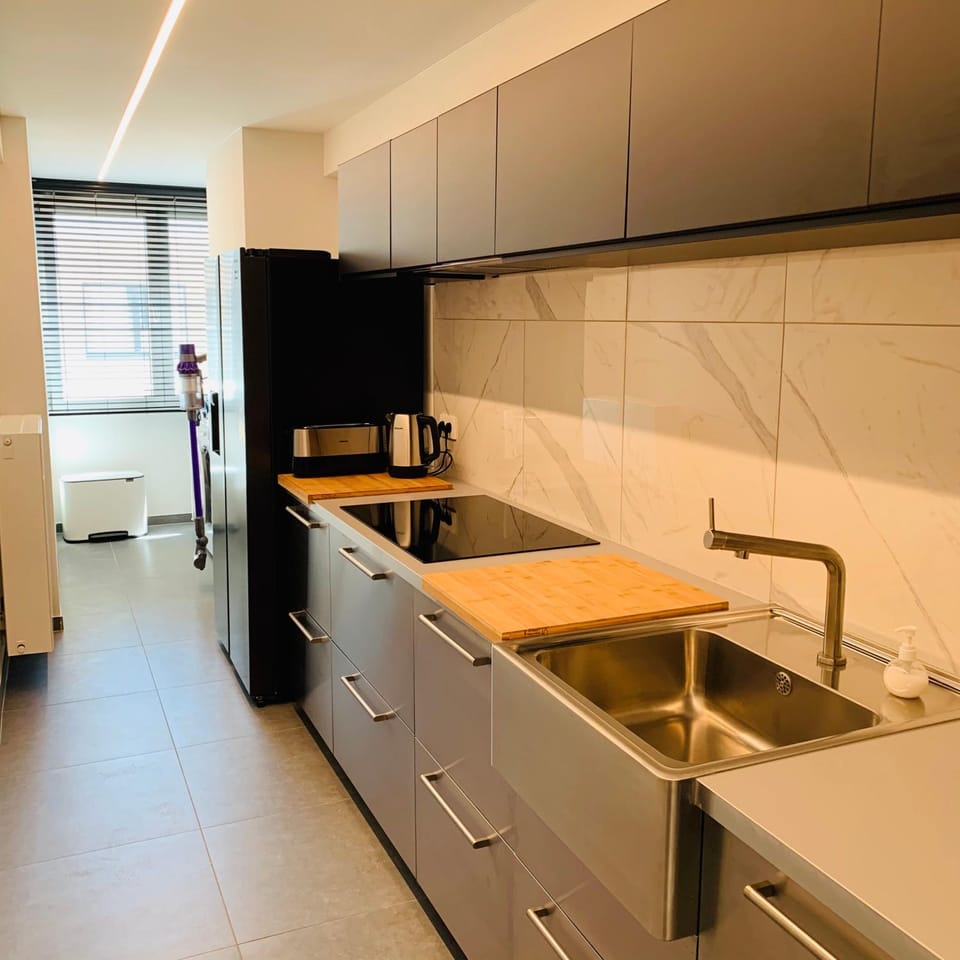 Coffee/tea facilities, Kitchen or kitchenette, minibar, pet friendly, stove