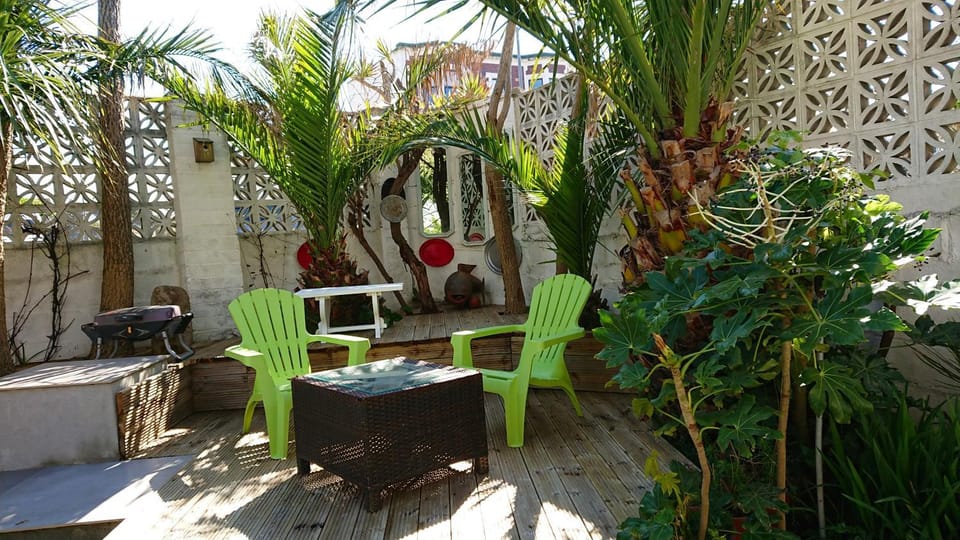 BBQ facilities, Balcony/Terrace, Seating area