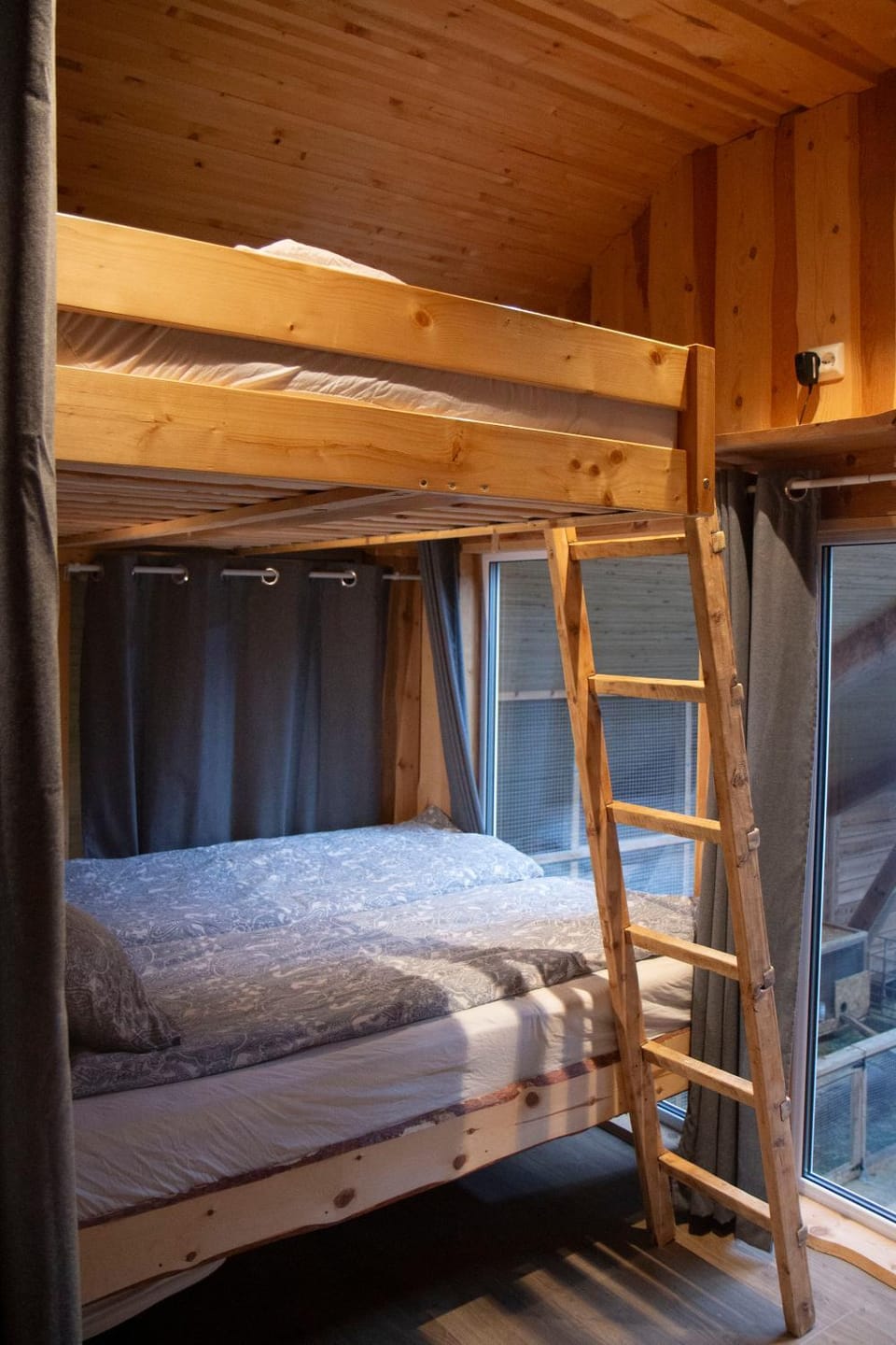 bunk bed