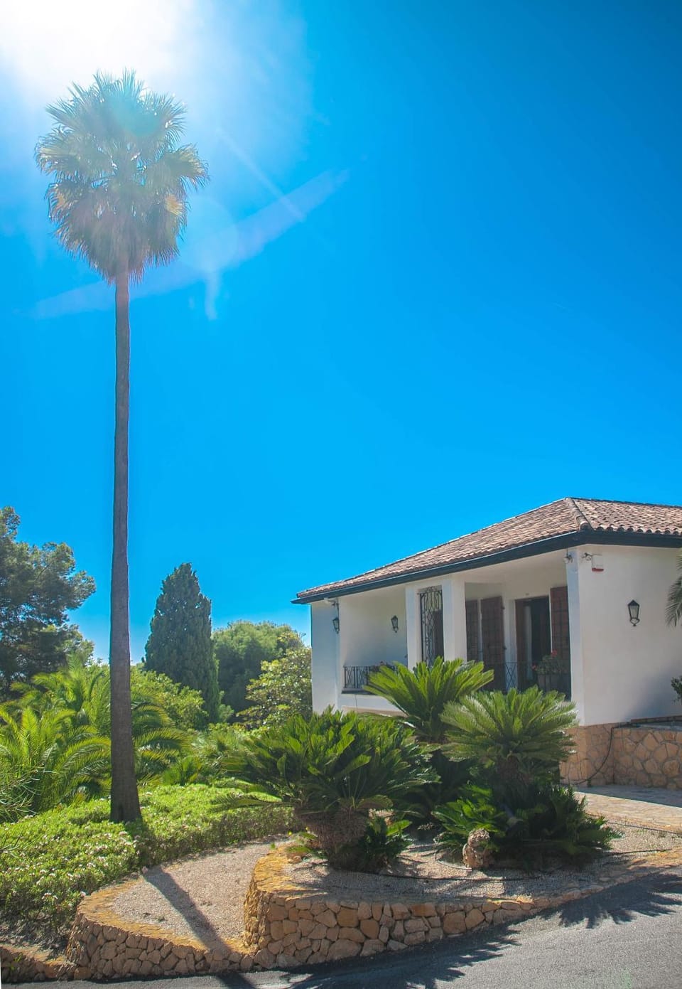 Villa Altozano with pool, barbeque, large garden, and fantastic sea views Villa in Marina Baixa