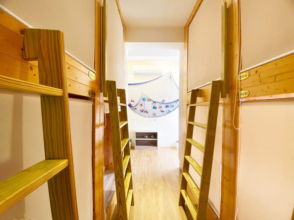 bunk bed