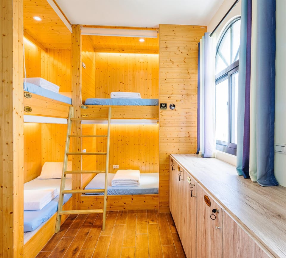 bunk bed