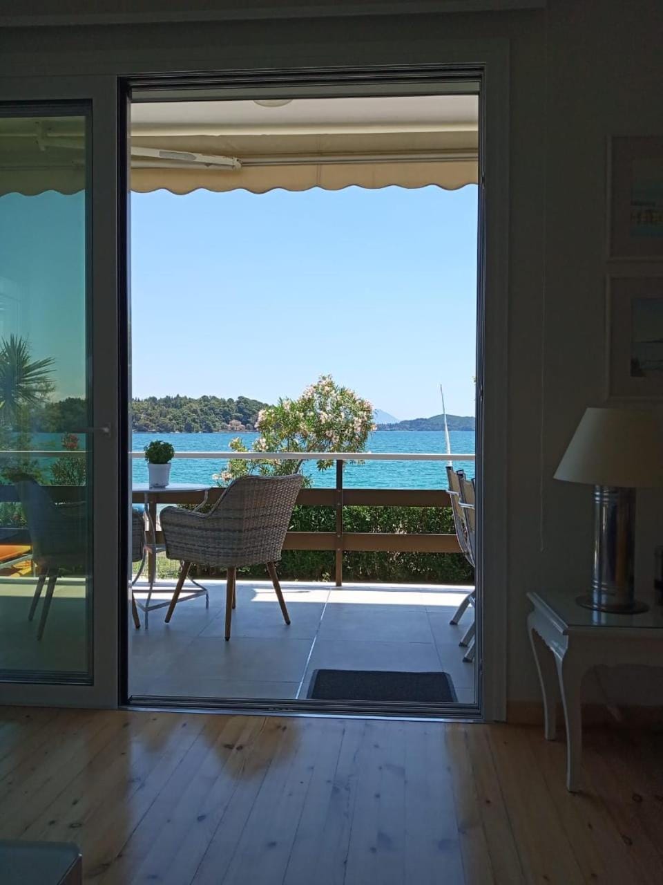 Living room, Landmark view, Sea view
