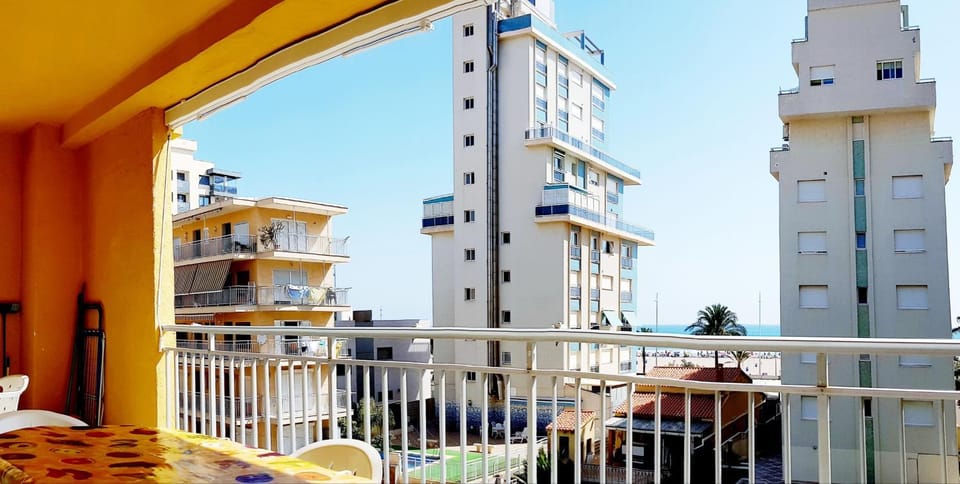 Balcony/Terrace, City view, Sea view, Street view