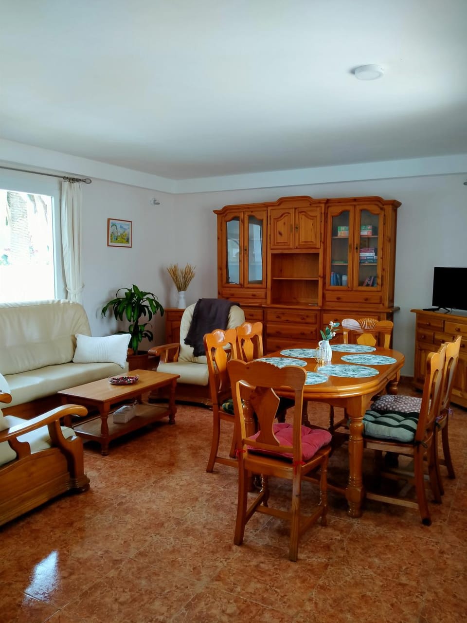 Living room, Dining area