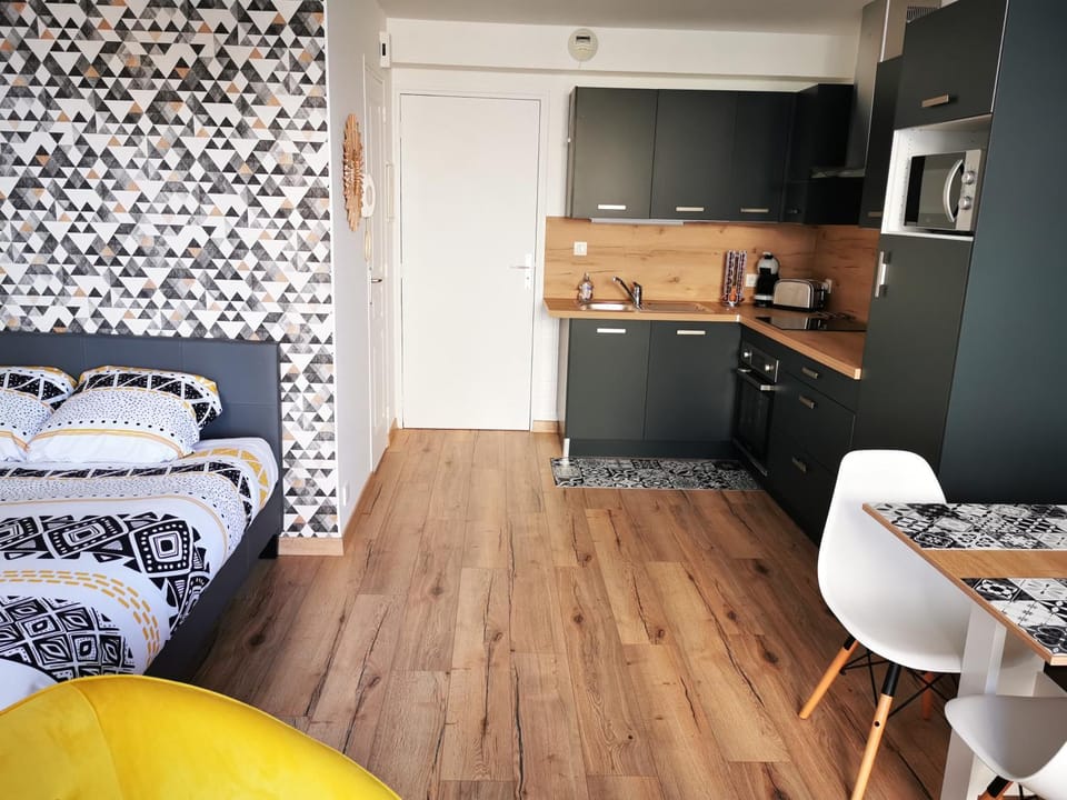 Dining area, Bedroom