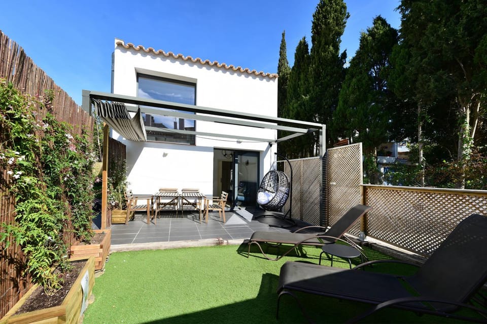 Patio, Garden, Balcony/Terrace