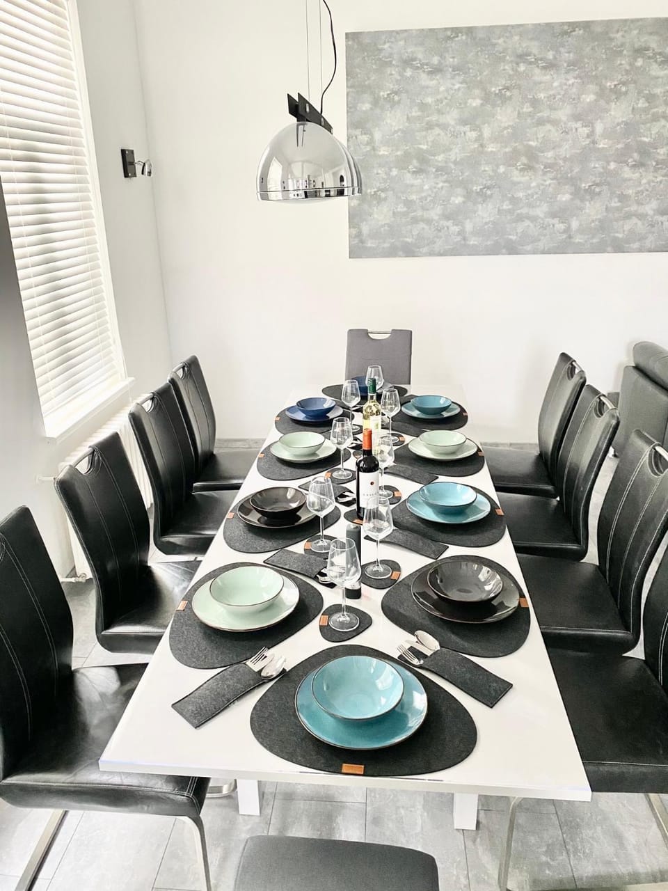 Other, Photo of the whole room, Decorative detail, Dining area