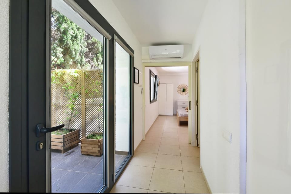 Apartamento con jardincito en el centro de CADAQUÉS Apartment in Cadaqués