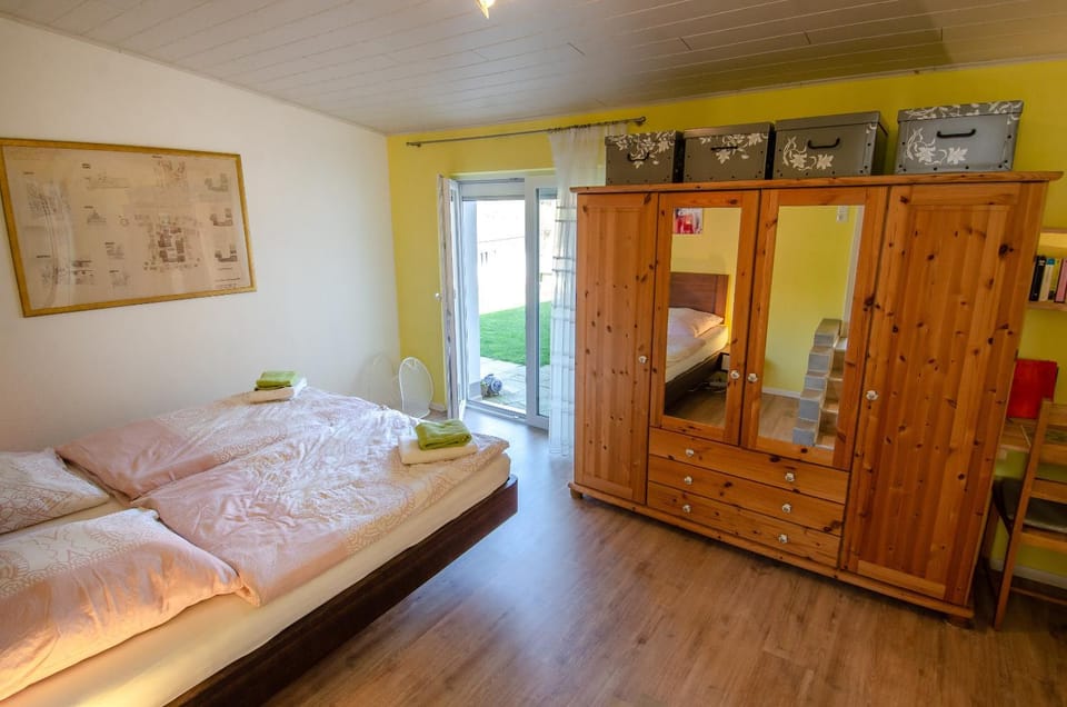 Property building, Living room, Bedroom