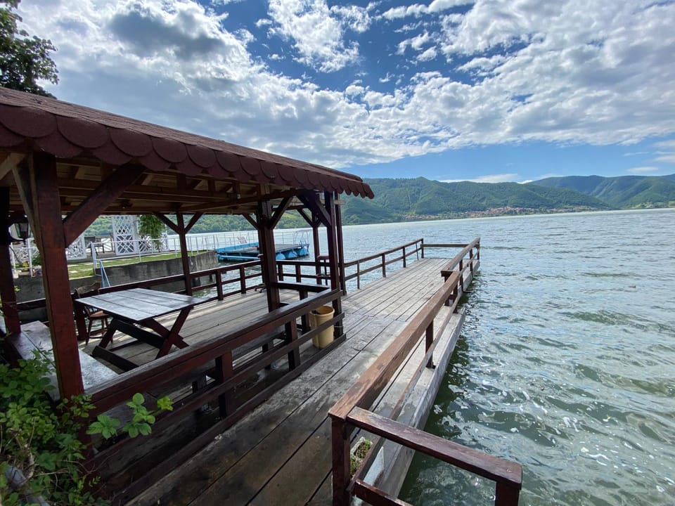 Beach, Lake view, Mountain view
