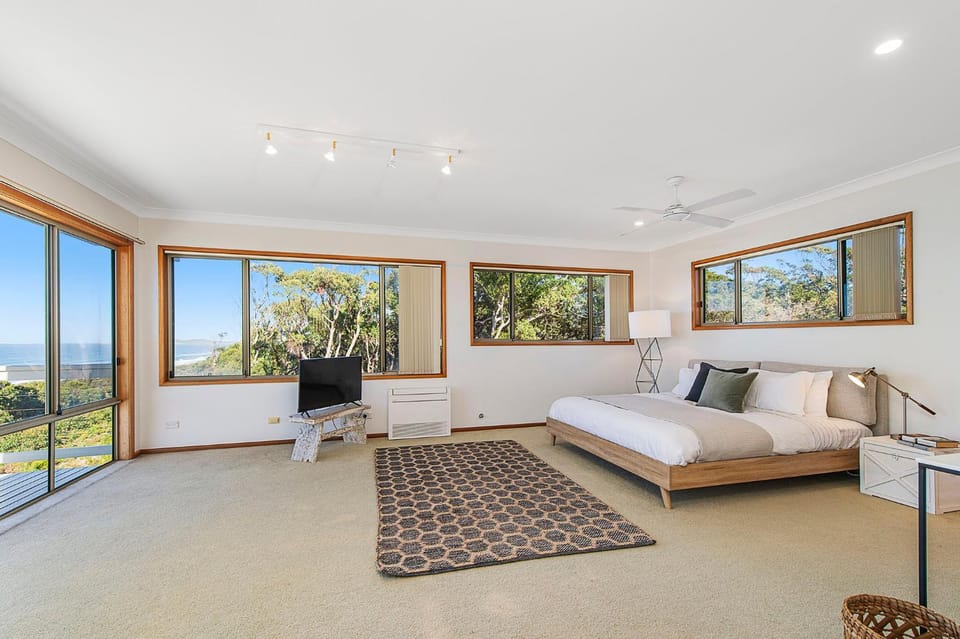 Bedroom, Garden view, Sea view