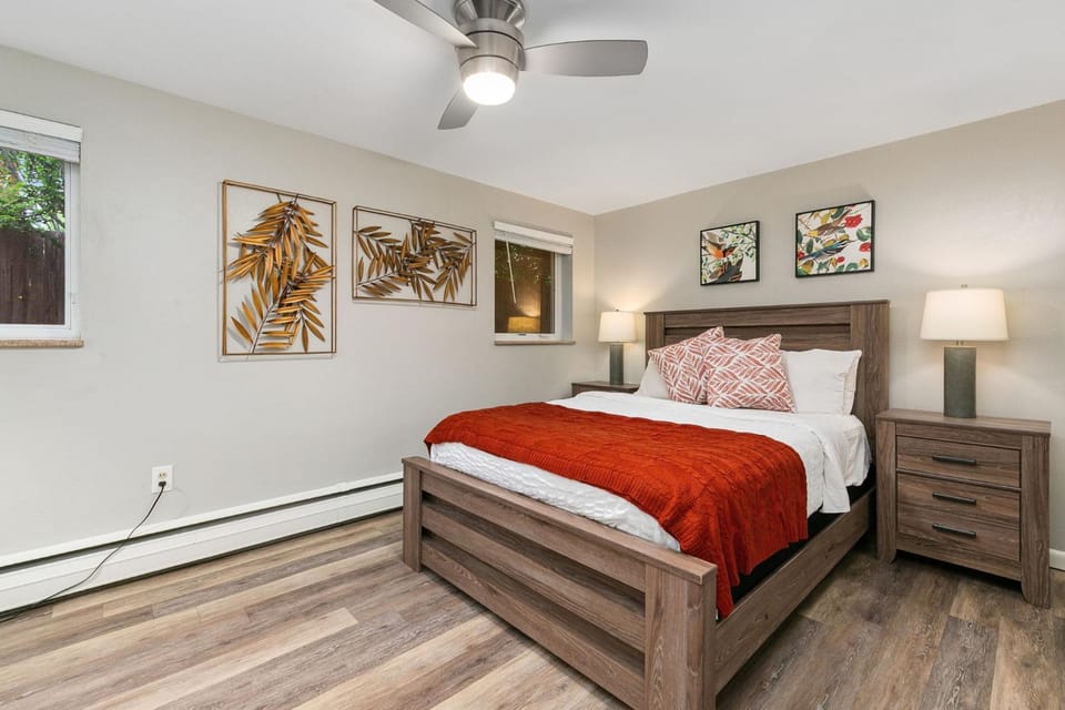 Modern & Chic Condo in the Heart of Old Town Apartment in Fort Collins