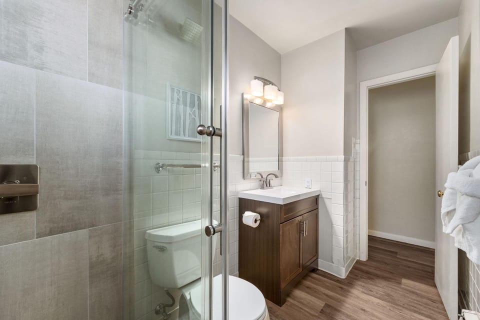 Stylish Condo in the Heart of Old Town Apartment in Fort Collins
