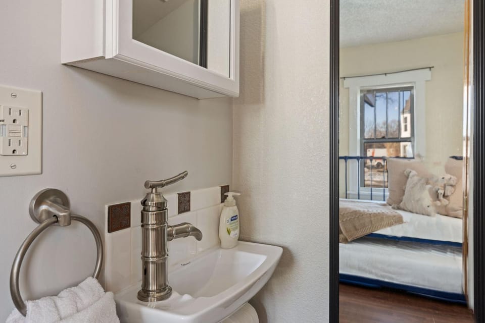 Newly Renovated in the Heart of Historic Loveland House in Loveland