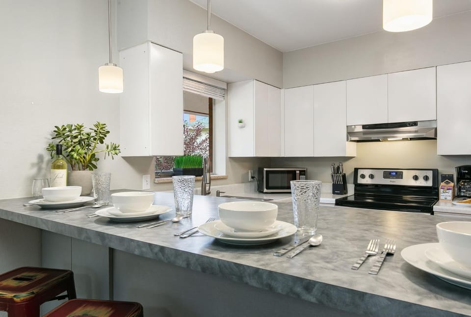 Old Town Condo by Library Park Walk Everywhere! Apartment in Fort Collins