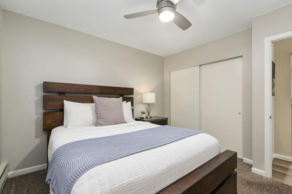 Breathtaking Condo in the Heart of Old Town Apartment in Fort Collins