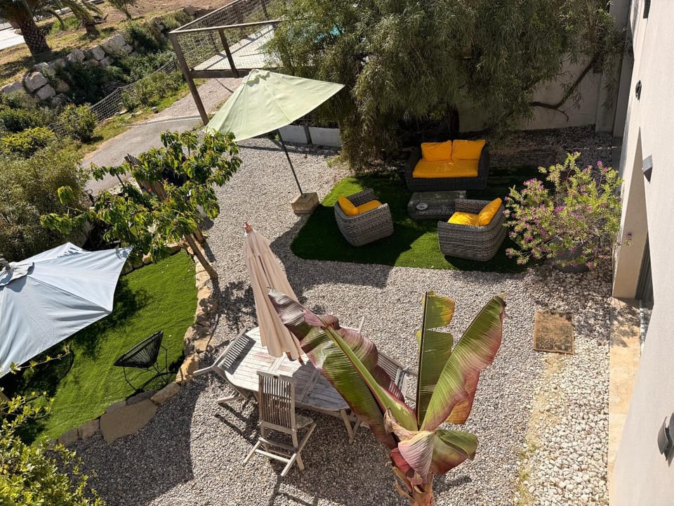 Rez-de-villa proche de la mer - Villa Temana Apartment in French Riviera