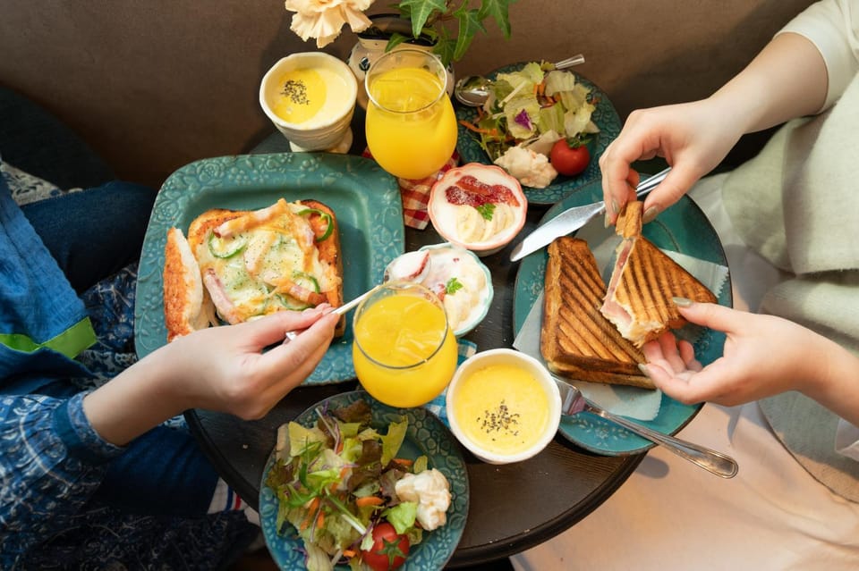 7 Rooms Hotel & Cafe - ディズニーと空港までバス1本 - 全室キッチン付き Hotel in Chiba Prefecture