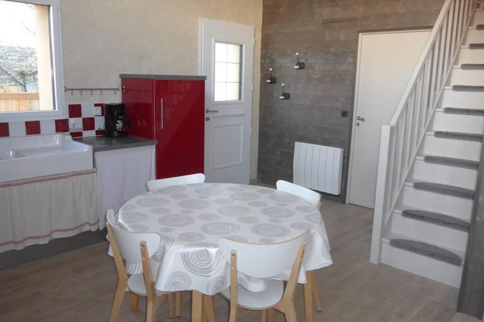 Gîte rural 3 étoiles, 4 pers Puy du fou vendée ,montaigu clisson, côte vendéenne House in Pays de la Loire