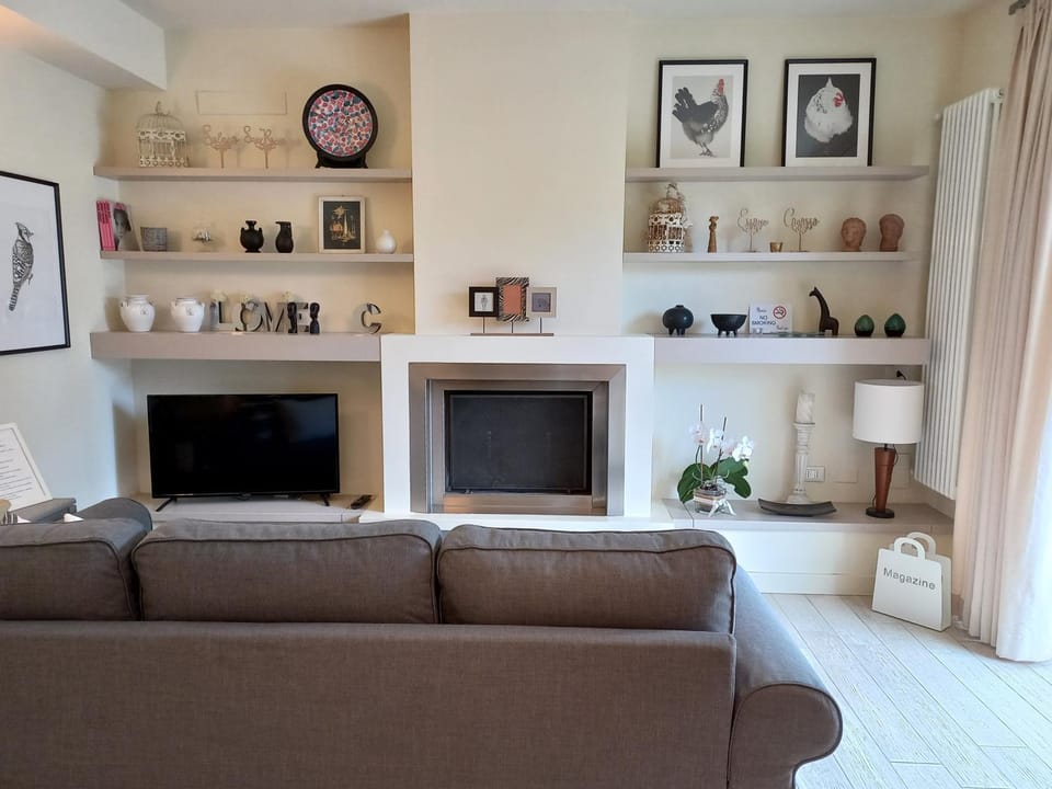 TV and multimedia, flat iron