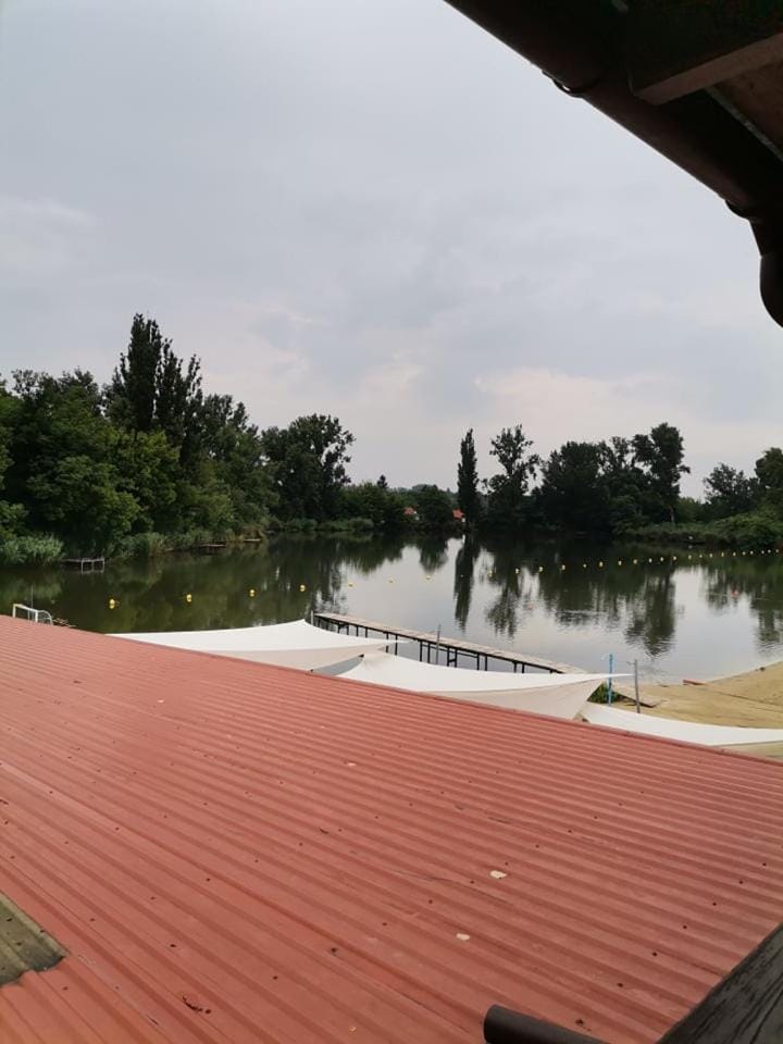 Éden Lounge Restaurant & Pension Bed and Breakfast in Hungary