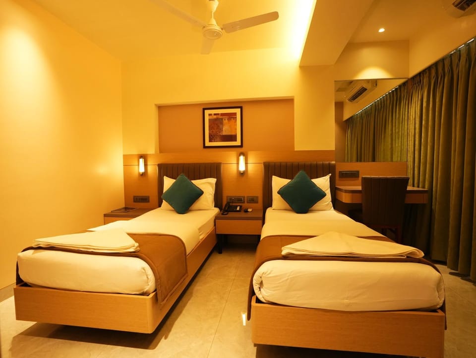 Rama Krishna Hotel Bed and Breakfast in Mumbai