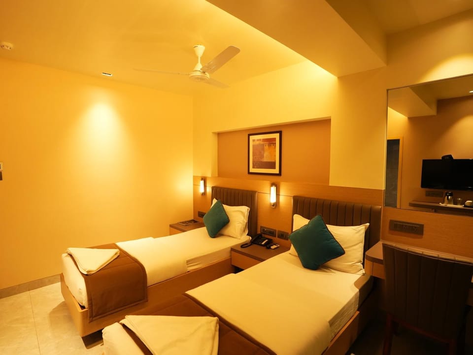 Rama Krishna Hotel Bed and Breakfast in Mumbai