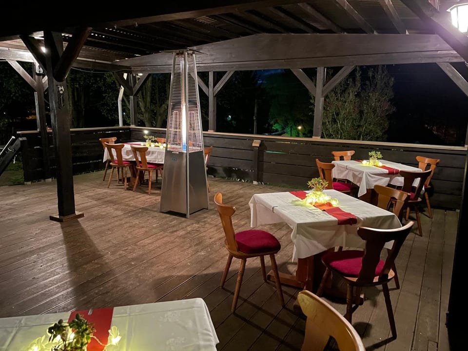 Pension & Gaststätte Bauernstube Bed and Breakfast in Thuringia, Germany