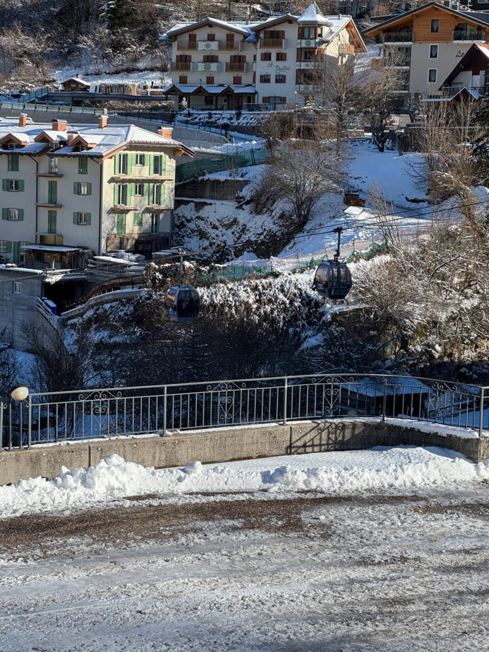 Nearby landmark, Winter