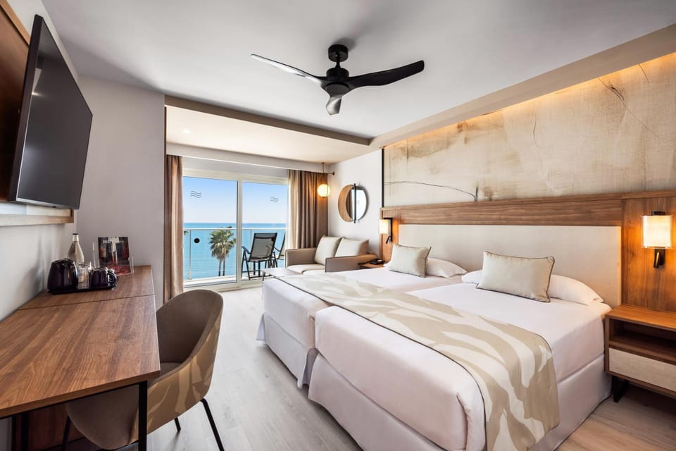 Bed, Bedroom, Sea view